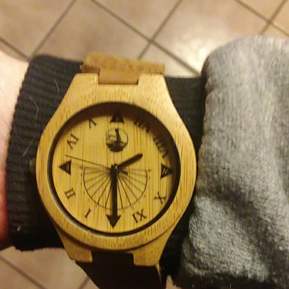 Watch - Picture 2 of 2